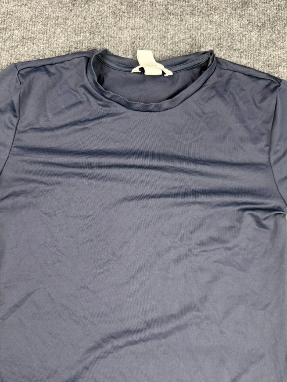 H&M Womens Shirt Size M Blue Short Sleeve Athletic Stretch Polyamide Top 16x24